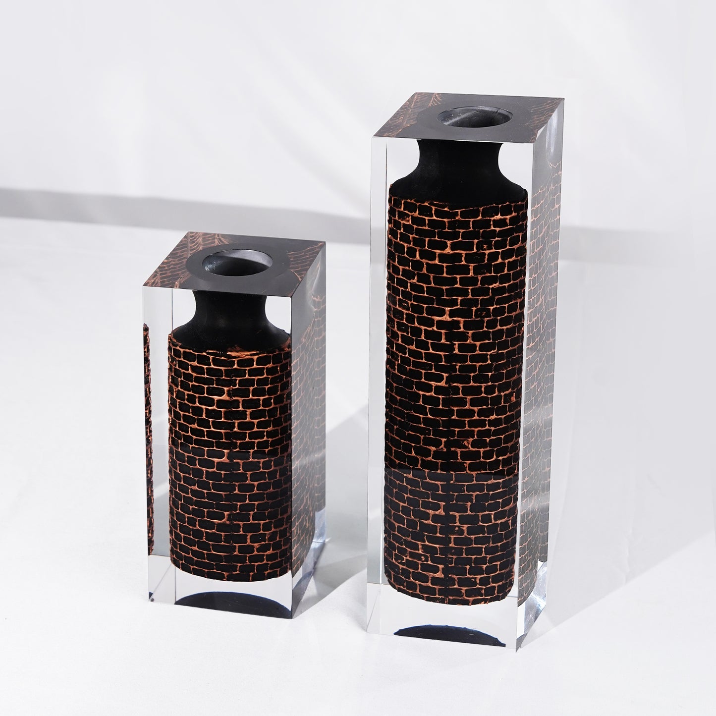 Black Retro Castle Vase