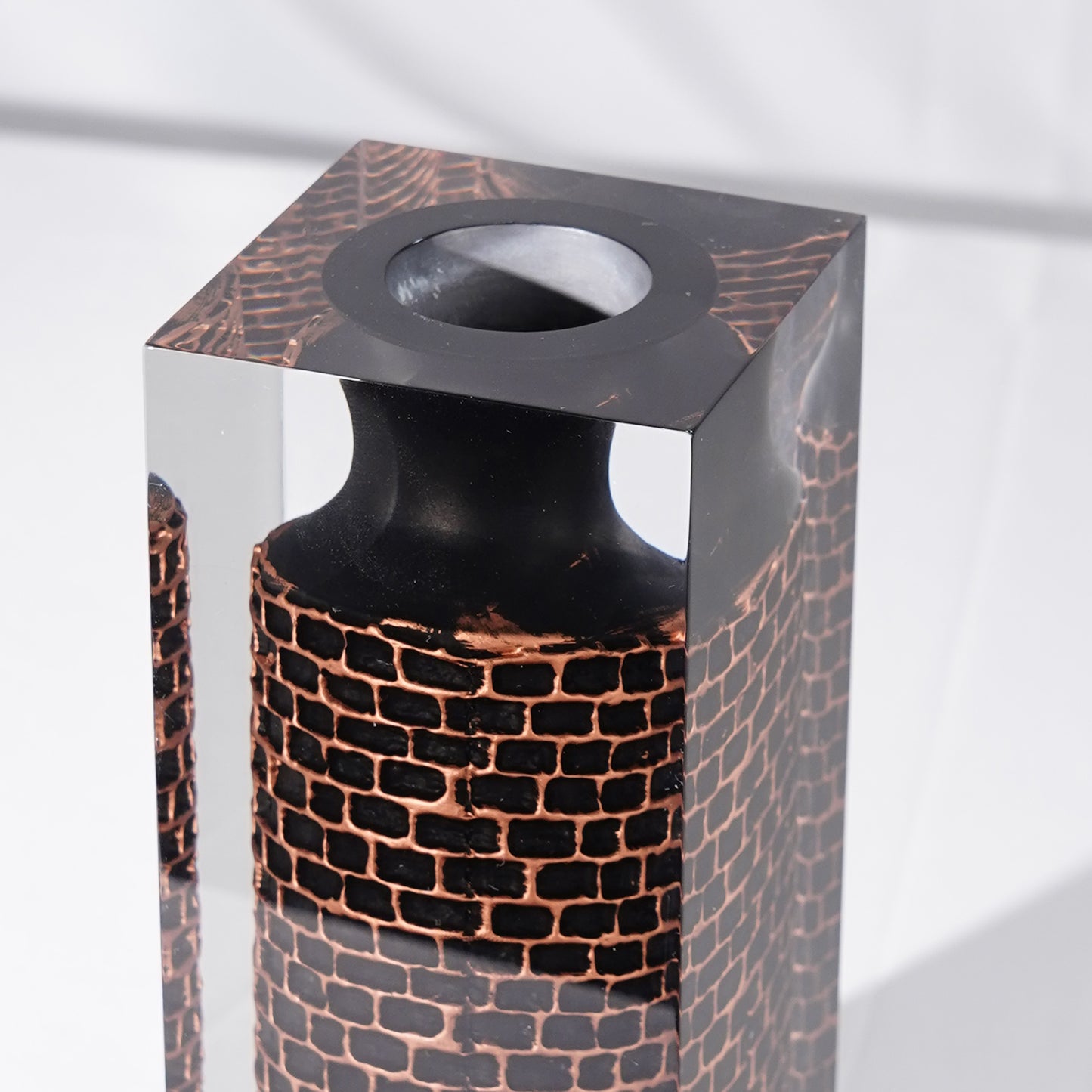 Black Retro Castle Vase