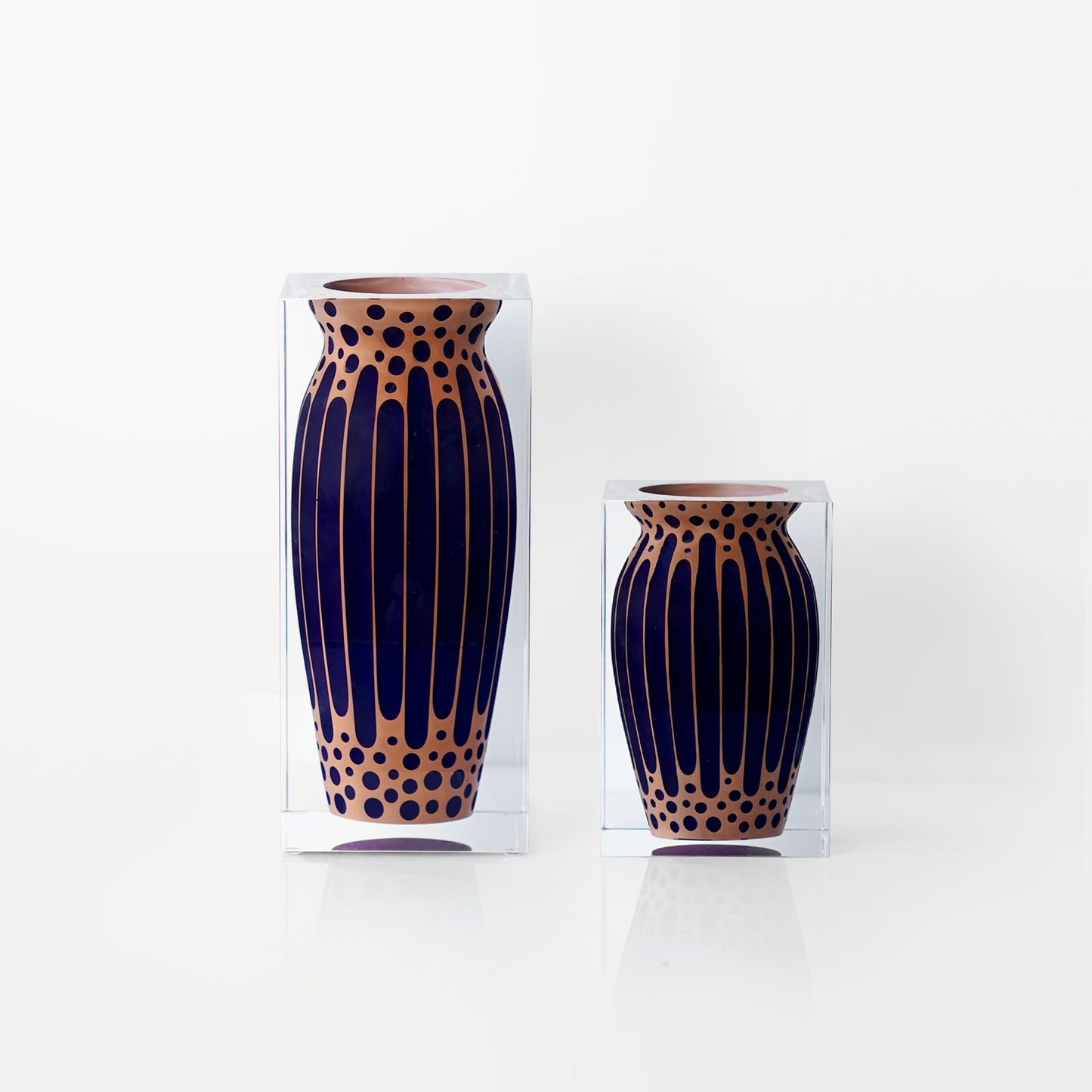 Sand Pulse Short Vase - Narrow Neck