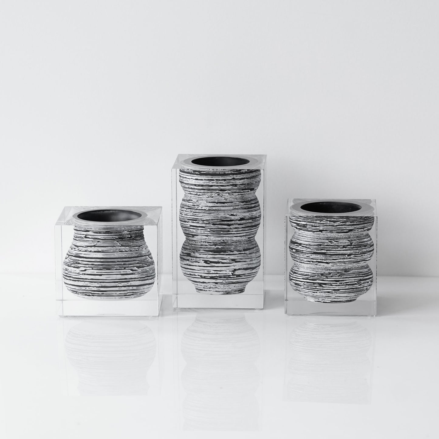 Strata Loop Vase