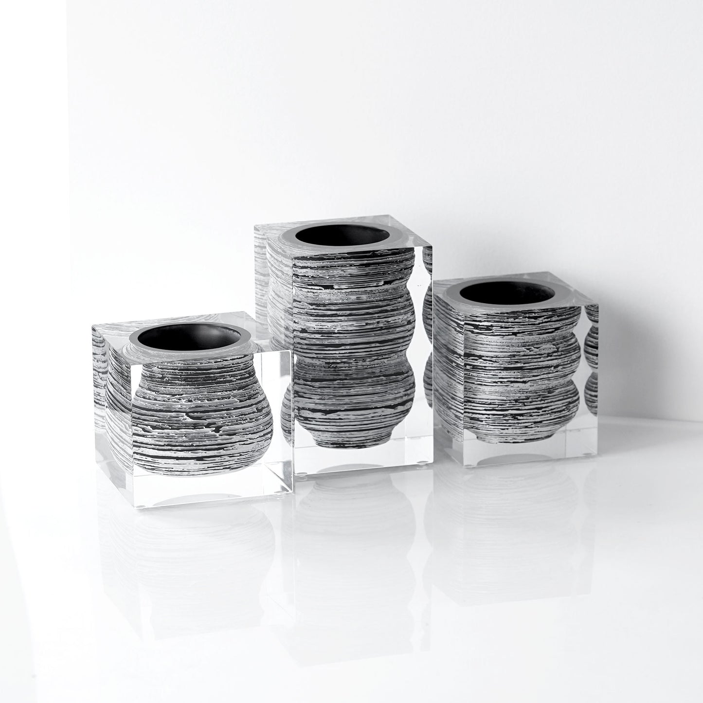 Strata Loop Vase