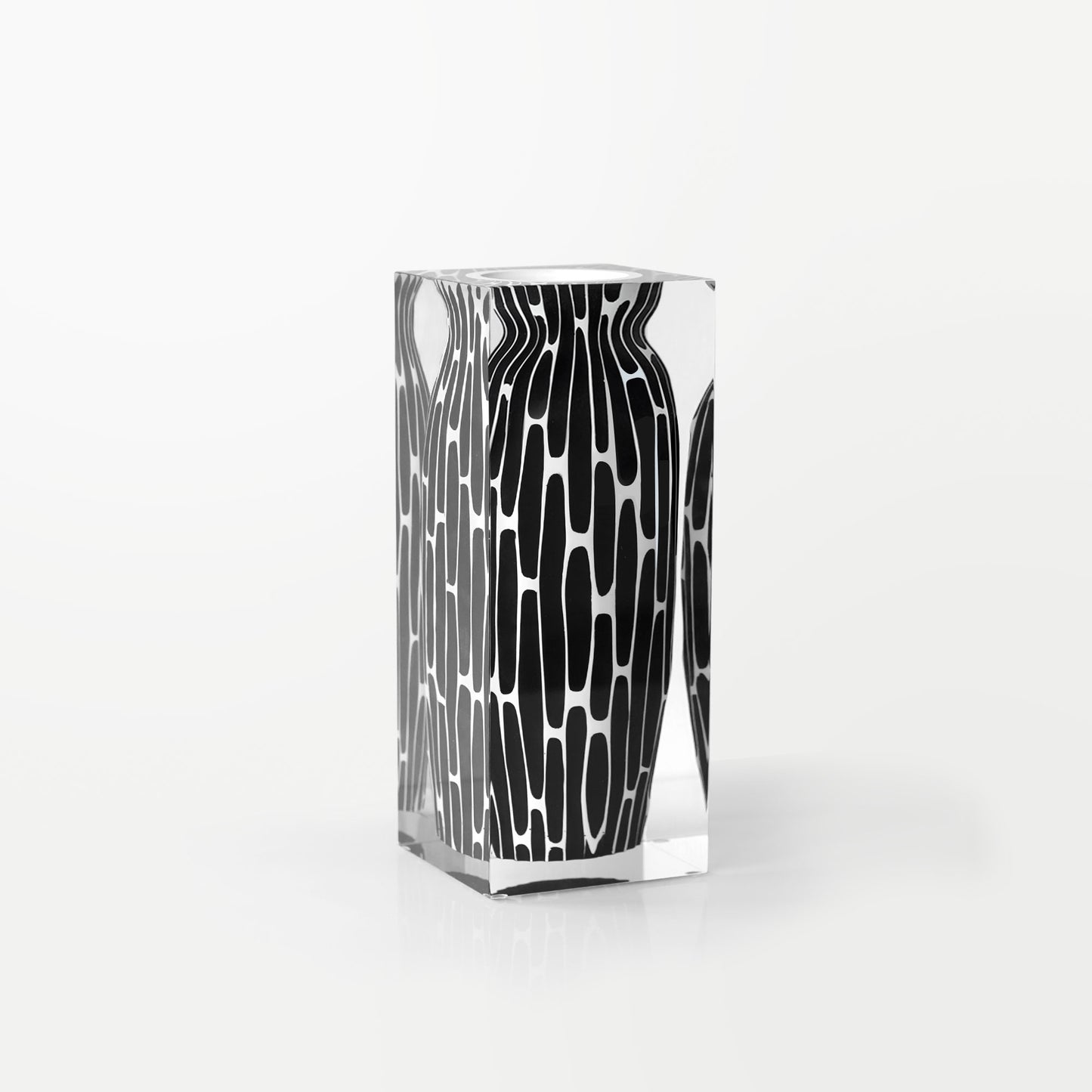 Totem Noir Short Vase - Narrow Neck